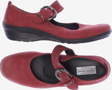 LLOYD Flats & Loafers in 39 in Red: front