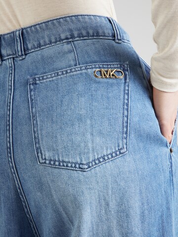 MICHAEL Michael Kors - Pierna ancha Pantalón vaquero plisado en azul