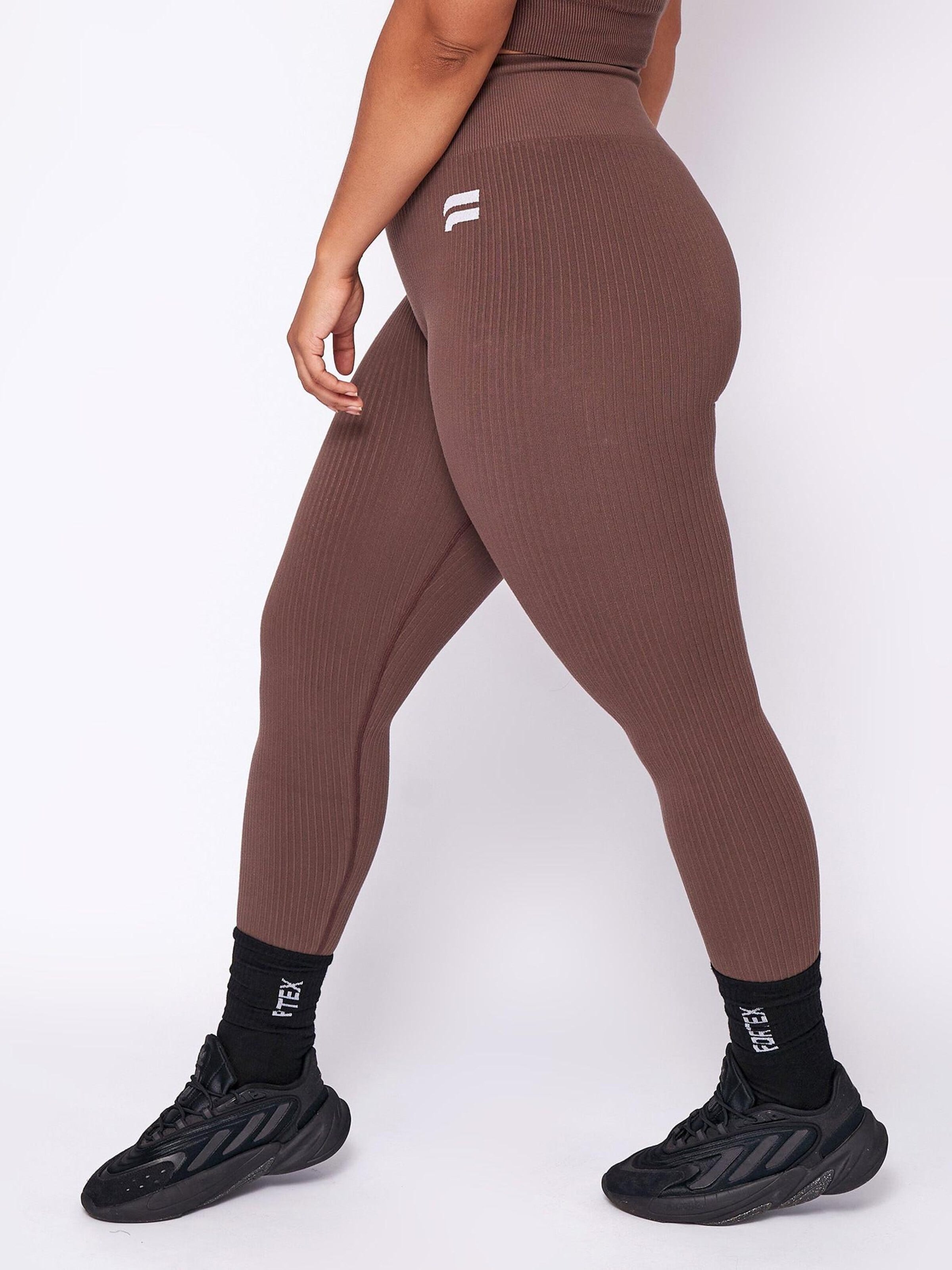Fortex Fitness Skinny Legginsy 'Seamless Essential' w kolorze brązowy