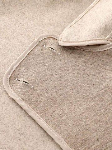 Magicshe Cape 'Elegantes Winter Cape' in Beige