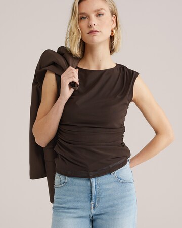 WE Fashion Top in Bruin