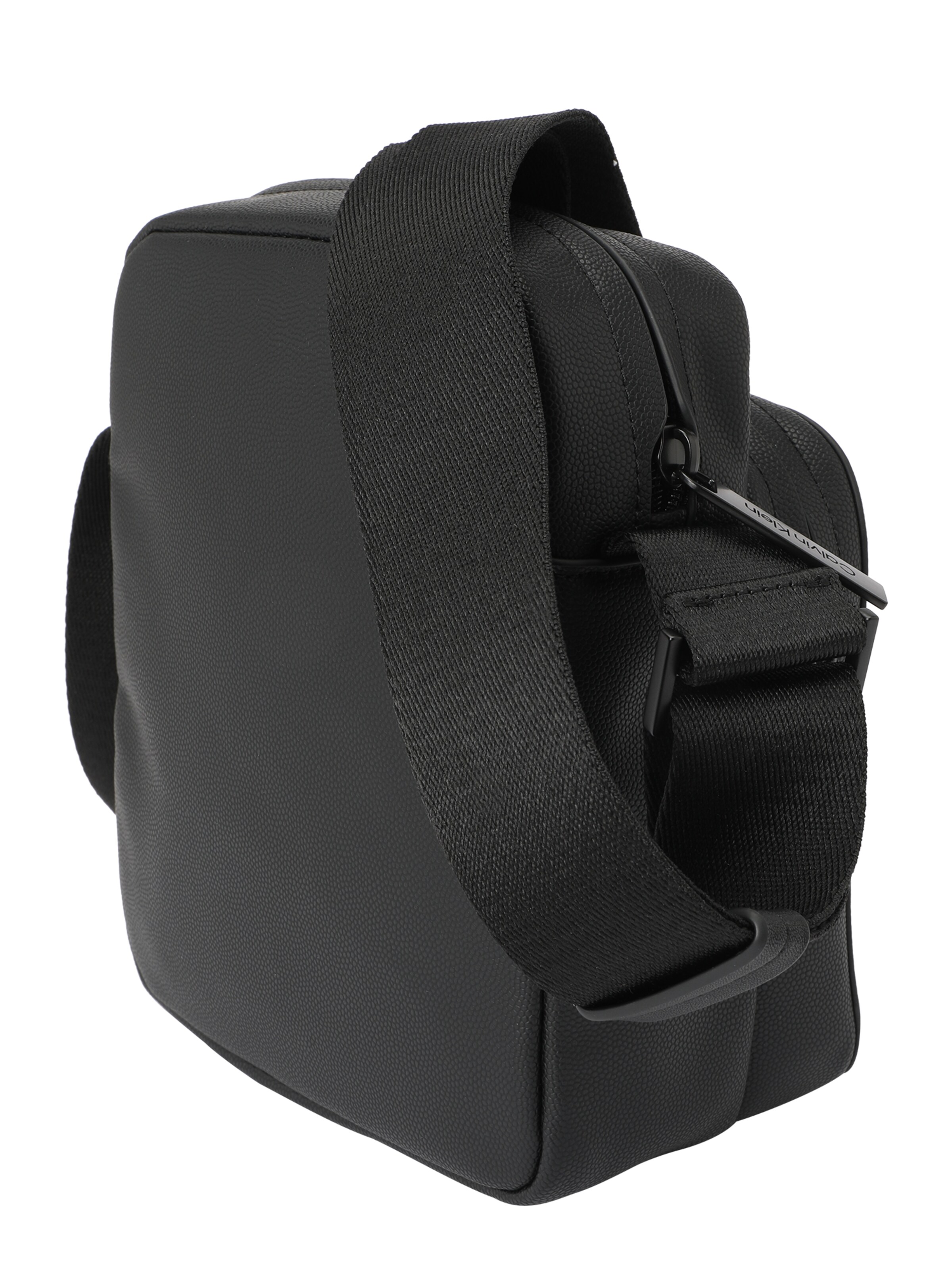 Calvin Klein Schoudertas 'Must' in Zwart