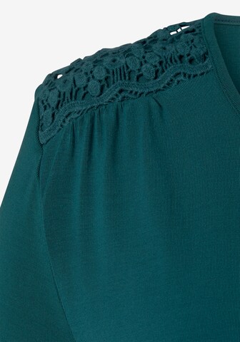 LASCANA Shirt in Green