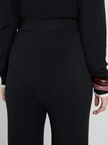 Guido Maria Kretschmer Women Bootcut Nadrág 'Felize' - fekete