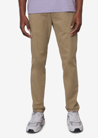 Coupe slim Pantalon chino 'Stig' Marc O'Polo en marron : devant