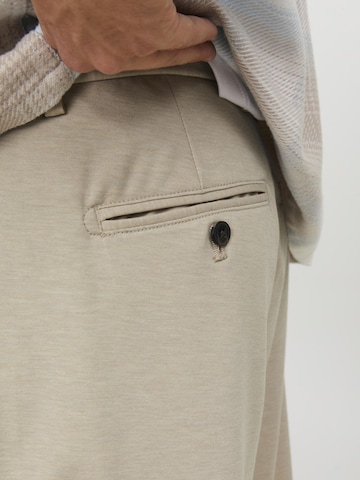 Regular Pantalon à plis 'KARL' JACK & JONES en gris