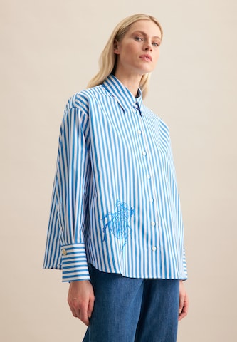 SEIDENSTICKER Blouse 'Schwarze Rose' in Blauw: voorkant