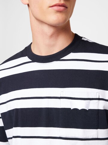 LEVI'S ® Shirt 'Stay Loose Graphic Pkt T' in Schwarz