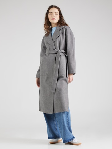 VILA Between-Seasons Coat 'POKA' in Grey: front