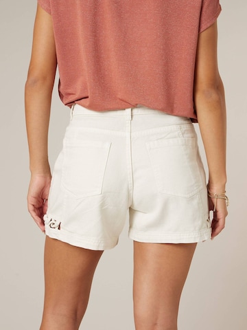 Regular Pantalon 'Derosa' Deeluxe en blanc