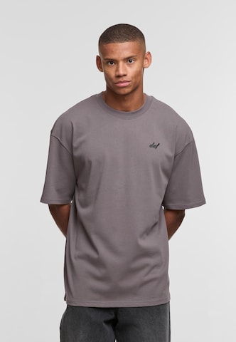 Maglietta 'Leader' di DEF in grigio