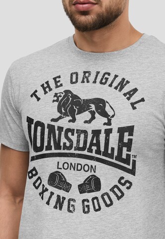 LONSDALE - Camiseta 'Grinton' en gris