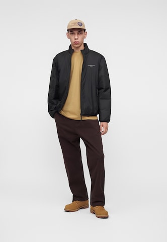 Geacă de primăvară-toamnă 'Kandler Liner' de la Carhartt WIP pe negru