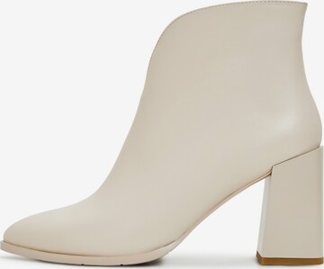 CESARE GASPARI Ankle Boots 'Classic' in Beige: predná strana