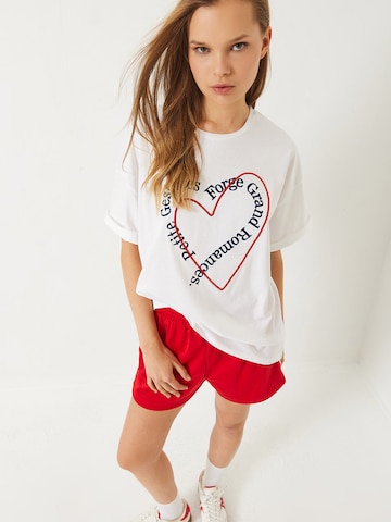 Bianco Lucci Shirt in White: front