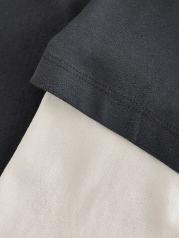 Next - Camiseta en gris