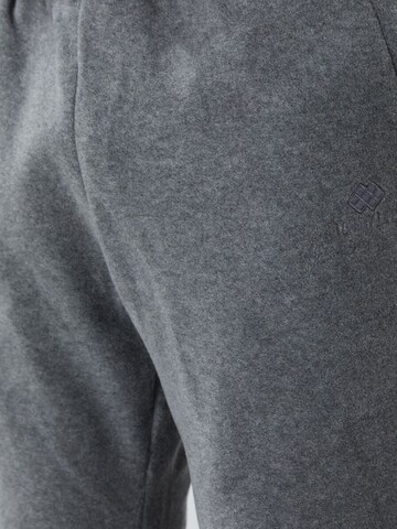 Tapered Pantaloni di Tommy Life in grigio
