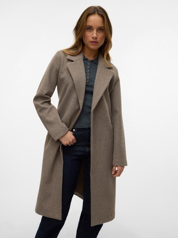 VERO MODA Kevad-sügismantel 'VMFORTUNEAYA', värv pruun