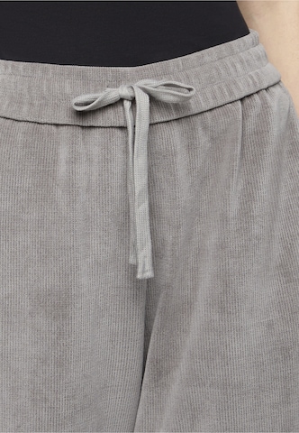 Estelou Regular Hose in Grau