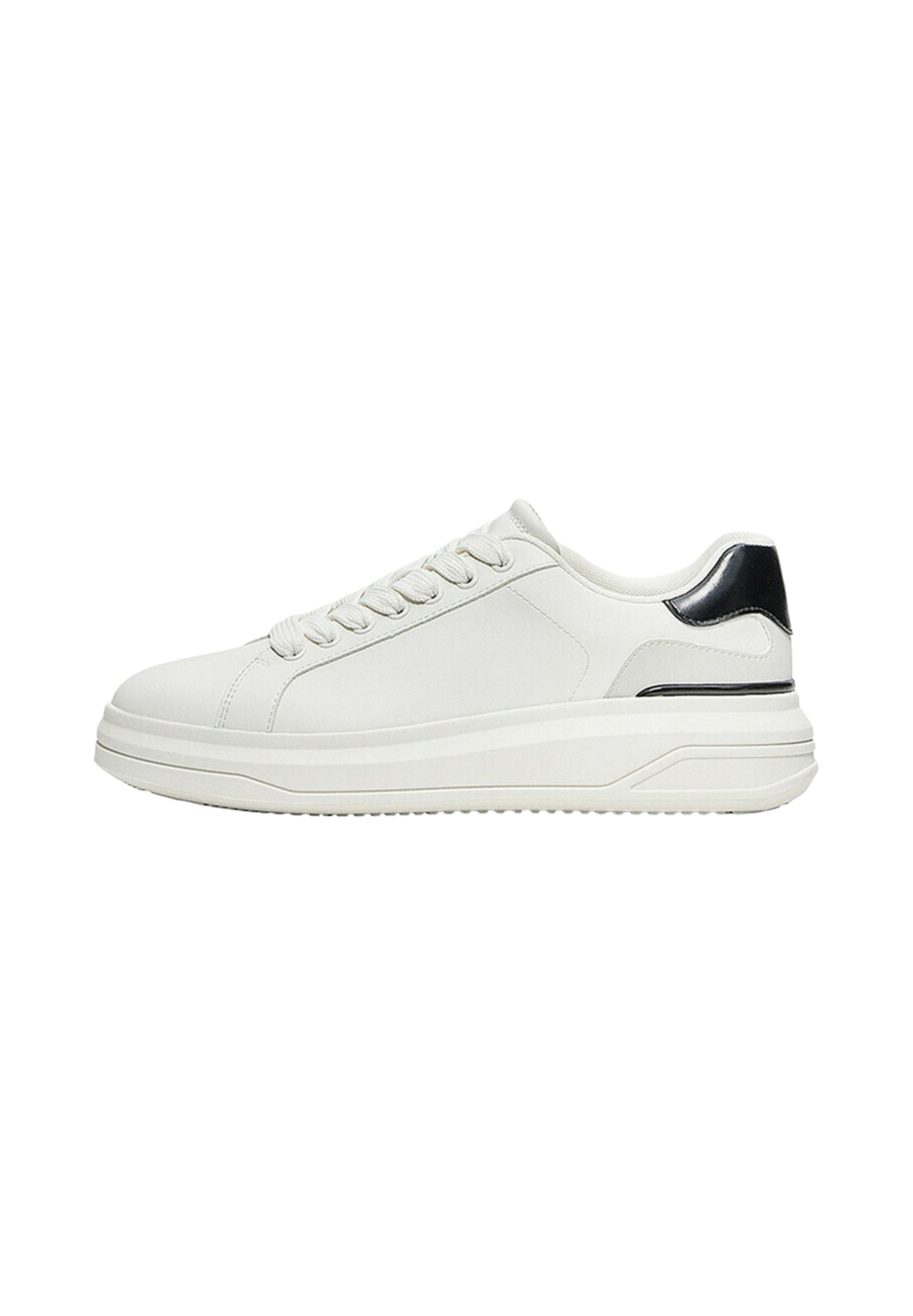 Bershka Platform trainers in 40 in Black / White, Item view
