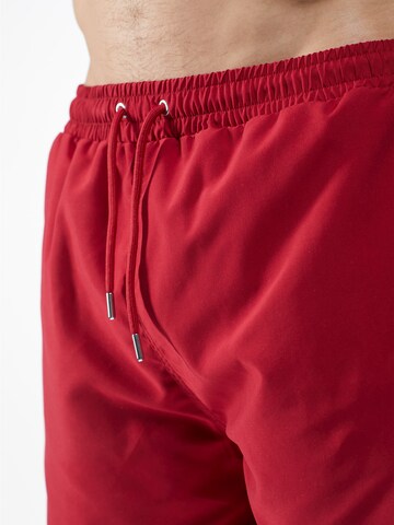 ABOUT YOU x Kevin Trapp Badeshorts 'MADDOX' in Rot