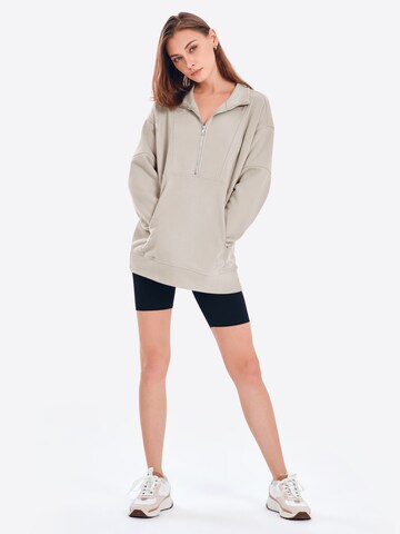 Imily Bela Sweatshirt in Beige
