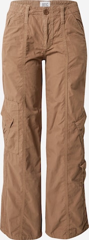 BDG Urban Outfitters tavaline Klapptaskutega püksid, värv beež: eest vaates