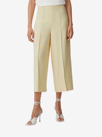 comma casual identity Loose fit Pleated Pants in Yellow: front