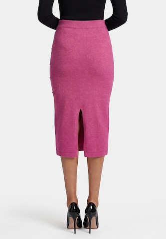 faina Rok in Roze