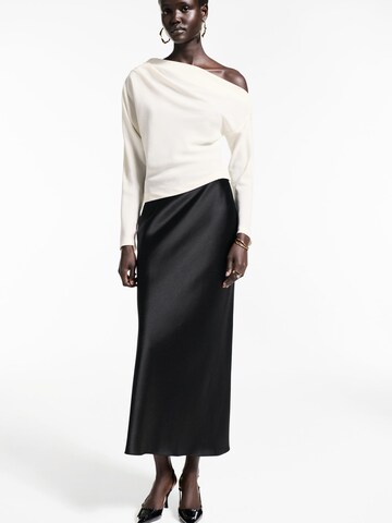 MANGO Blouse in Beige: front