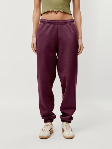 Tapered Pantaloni 'Ruby' de la LeGer by Lena Gercke pe mov: față