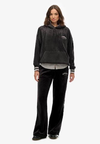 Superdry Sweatshirt 'Country Club' in Zwart