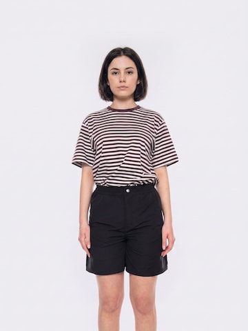 Baggy Pantaloni 'W' Iwan Short Black / White' di Carhartt WIP in nero