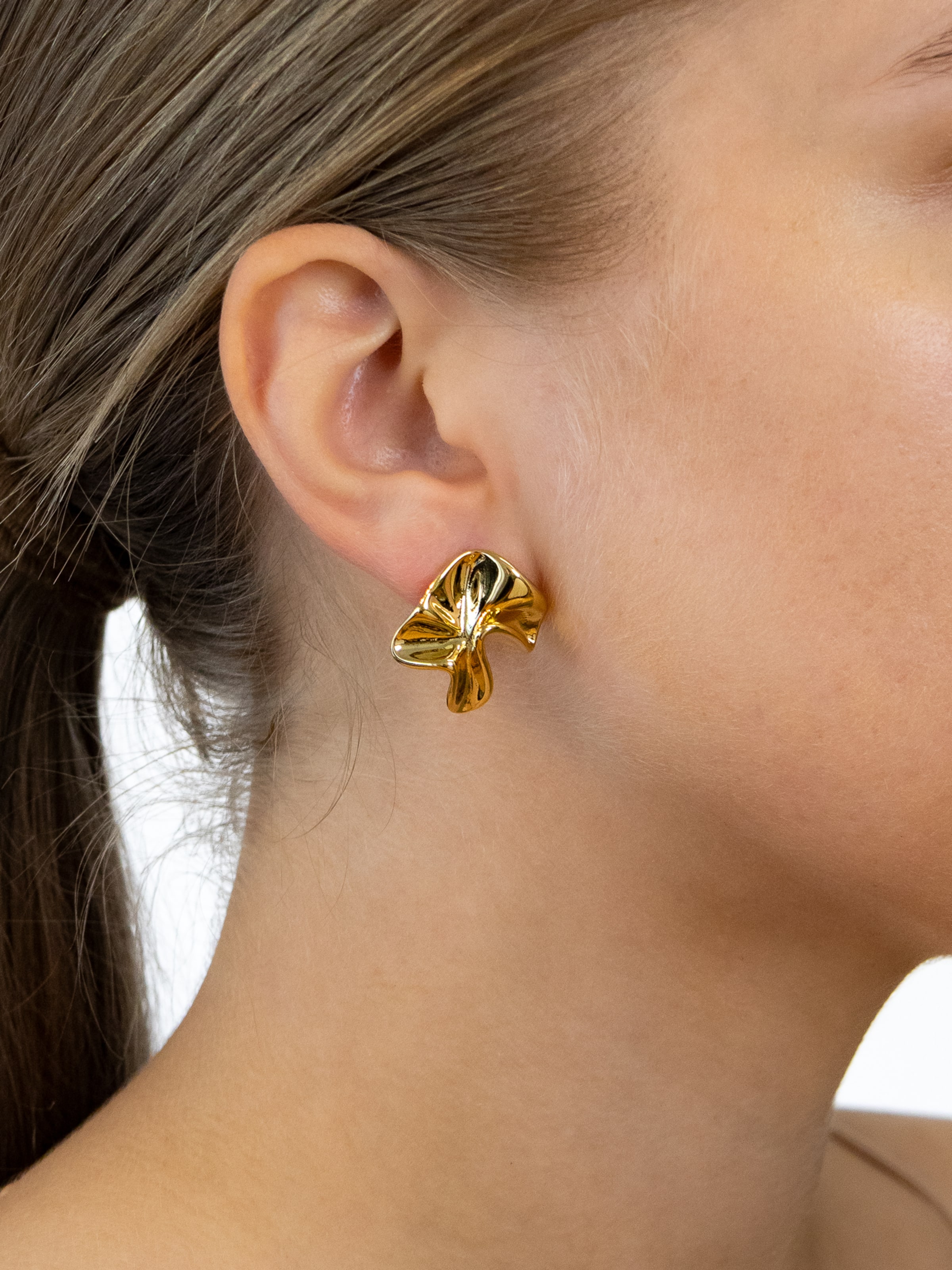 Boucles d'oreilles Fräulein Wunder en or : devant