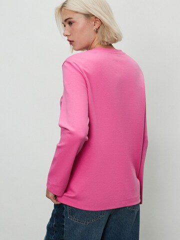 Next Shirt in Pink