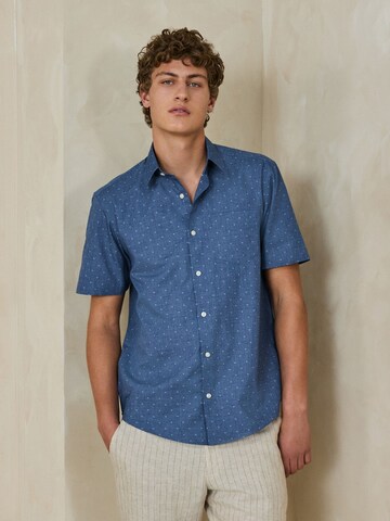 Next Regular Fit Paita värissä sininen: etupuoli