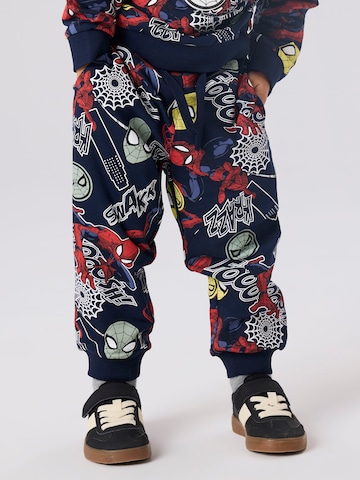 NAME IT - Tapered Pantalón 'NMMJACCO SPIDER' en azul: frente