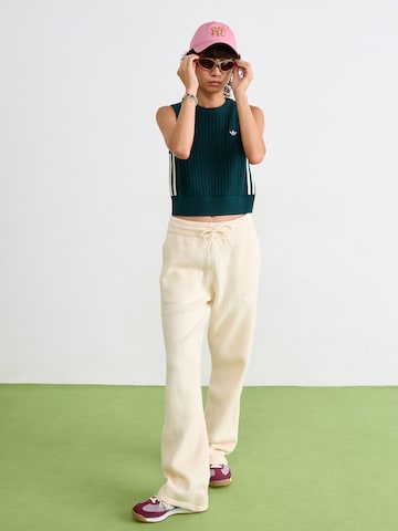 ADIDAS ORIGINALS Свободный крой Штаны 'Athletic Dept' в Белый