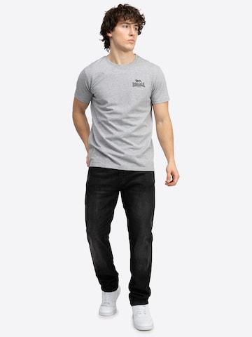 LONSDALE T-shirt 'Piddinghoe' i grå