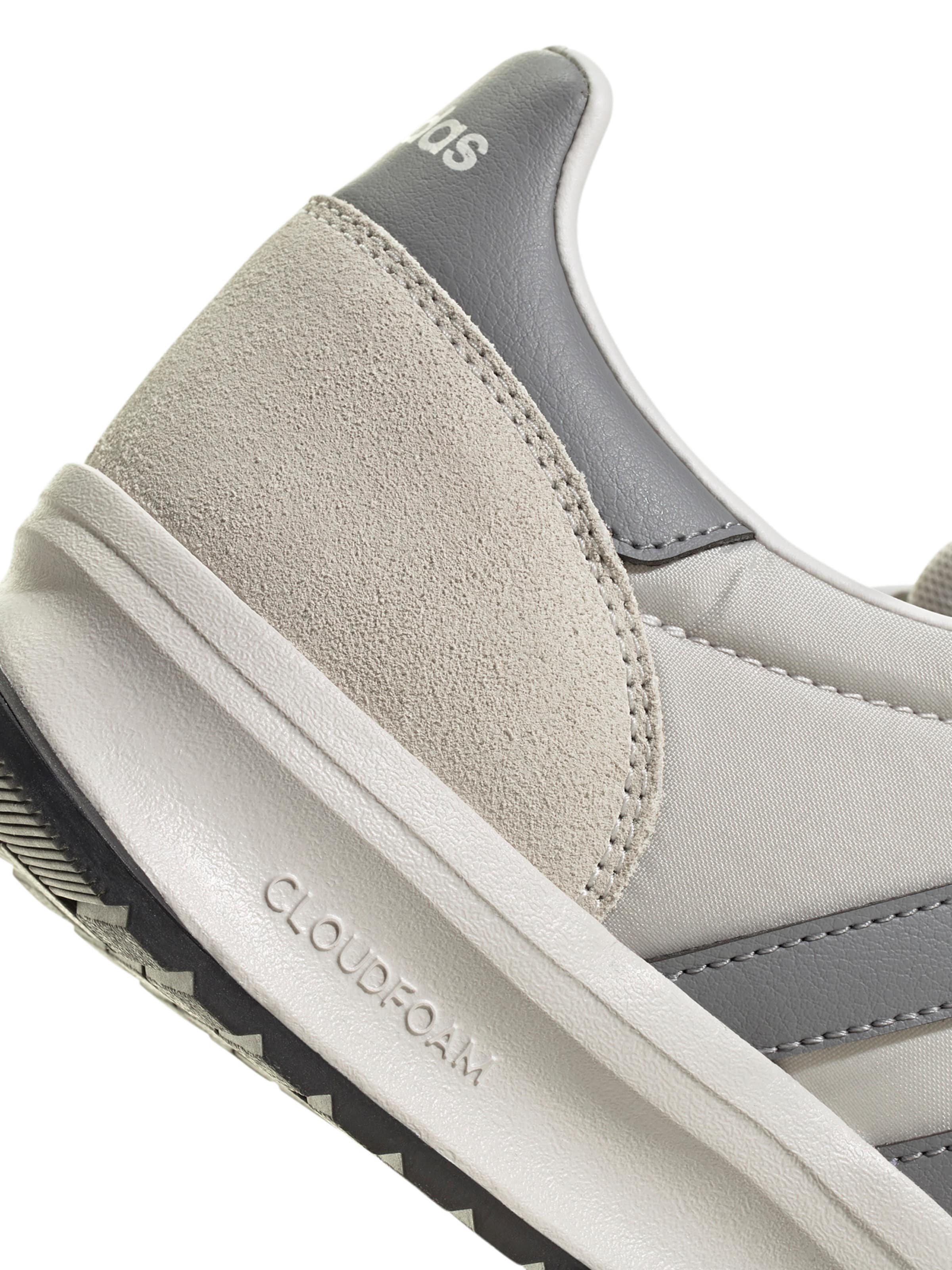 ADIDAS SPORTSWEAR Matalavartiset tennarit 'RUN 70s 2.0' värissä harmaa