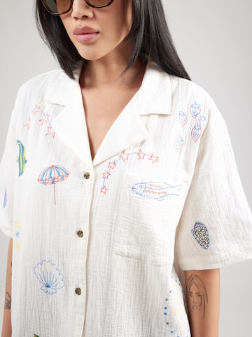 Chemisier TOPSHOP en blanc