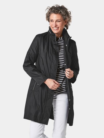 Goldner Between-Seasons Coat in Black: front