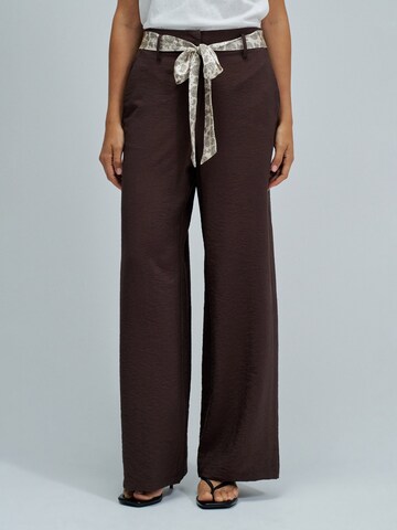Salsa Jeans Chino trousers in Brown: front
