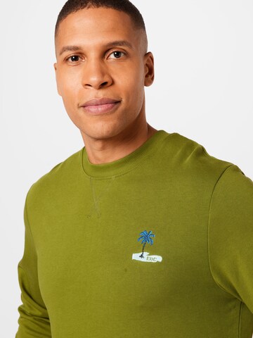 ESPRIT Sweatshirt in Grün