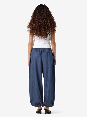 Noisy may - Barrel Pantalón 'NMOro' en azul