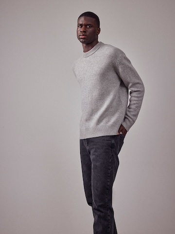 Pull-over 'The Essential' DAN FOX APPAREL en gris : devant