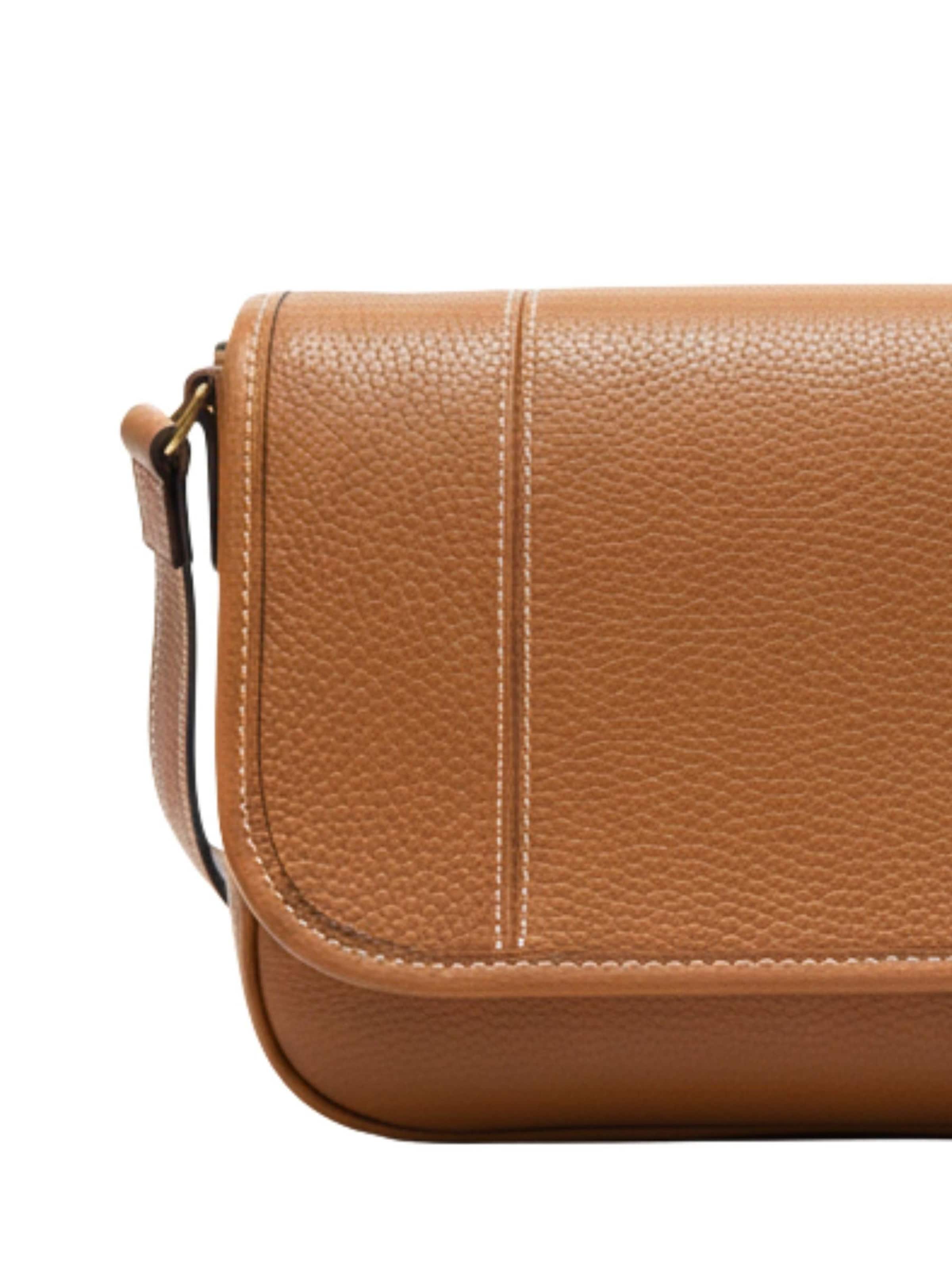 Lancel Schoudertas 'Lancel Sac Rabat M Victoire Camel Femme' in Bruin