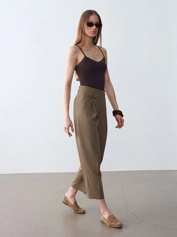 Dilvin Top in Black