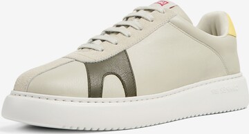 Sneaker bassa 'Runner K21' di CAMPER in beige: frontale