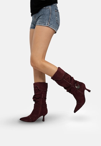 Salinyang Cowboy boot in Red